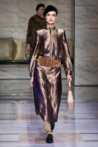 00011-giorgio-armani-fall-2023-ready-to-wear-credit-gorunway.thumb.jpg.2e8a8ec4bff8e41d5a9e95d41ba9f2fa.jpg