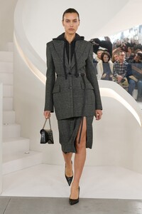 00017-michael-kors-fall-2024-ready-to-wear-credit-brand.jpg