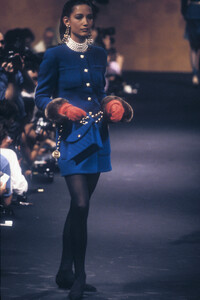 ChanelHCFW19894.thumb.jpg.dae2f0f5c84e29d7527ba7b6e6c1498f.jpg