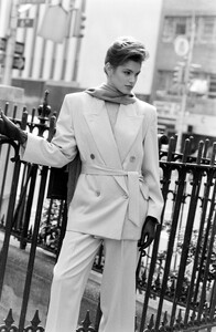 Cindy_Crawford_Perry_Ellis_FW1986_028.jpg