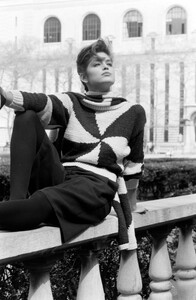 Cindy_Crawford_Perry_Ellis_FW1986_047.jpg