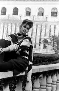 Cindy_Crawford_Perry_Ellis_FW1986_051.jpg