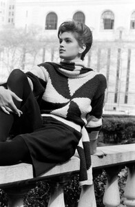 Cindy_Crawford_Perry_Ellis_FW1986_075.jpg