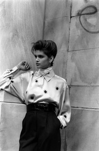 Cindy_Crawford_Perry_Ellis_FW1986_106.jpg