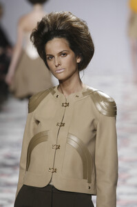 Giles2010WomenFW22.thumb.jpg.92060c1f40c1a80ff70ef7af3bea0cc0.jpg