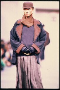 Katoucha_Chanel_FW1989_03.jpg