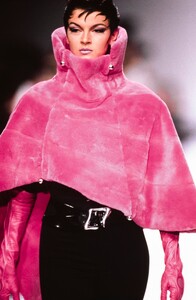 Sonia_Schnetzer_Claude_Montana_FW1991.jpg.jpg