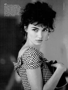 Marine_Delterme_VogueIT_March1988_Renato_Grignaschi_01.jpg