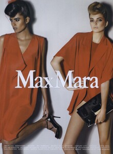 McDean_Max_Mara_Spring_Summer_2009_03.thumb.jpg.9e0fddf5ddadec820b4239b88c64b0c1.jpg