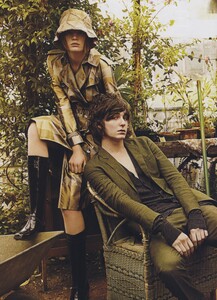 Testino_Burberry_Spring_Summer_2009_03.thumb.jpg.76fdb1f5e2475687c510d3154d005c55.jpg