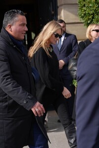 kate-moss-out-in-paris-02-28-2024-2.jpg