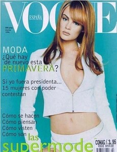 33-VogueSpain1986.thumb.jpg.9f5d5538c81f32ac0ea85ef8e2895752.jpg