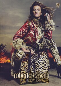 Mert__Marcus_Roberto_Cavalli_Fall_Winter_2010_11_04.thumb.jpg.746de2ee1c089eb41aca0571c4a60d7f.jpg