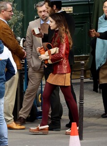 lily-collins-on-the-set-of-emily-in-paris-in-paris-04-02-2024-2.jpg