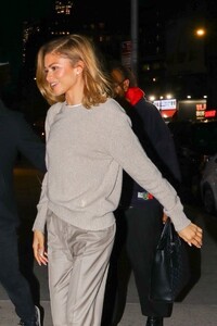 zendaya-out-for-dinner-at-mamo-in-new-york-04-23-2024-1.jpg