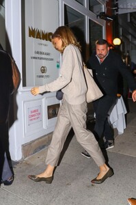 zendaya-out-for-dinner-at-mamo-in-new-york-04-23-2024-5.jpg