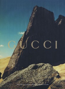 Mert__Marcus_Gucci_Fall_Winter_2010_11_07.thumb.jpg.7dd25a4254a0e3423f9f5dbe6d75849d.jpg