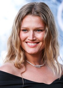 toni-garrn-at-montblanc-event-celebrating-100-year-anniversary-of-meiserstuck-pen-in-los-angeles-05-01-2024-2.jpg