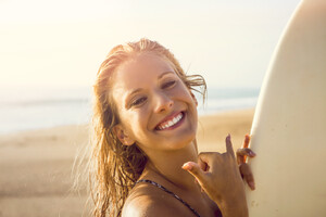 21136582_surf-is-my-happiness.jpg