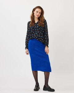 Bisti_2951-Midi_Skirt-226572951-3952_Surf_The_Web-1_67527ed8-50cb-44de-9727-8b80229c5eb9_1280x1600.jpg