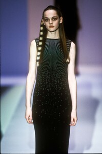 pia f97chalayan-112.jpg